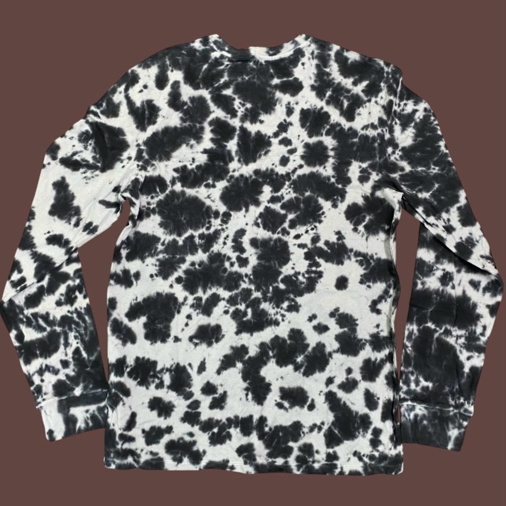 Guess cotton tie dye long sleeve top 3/$25 - Picture 2 of 7